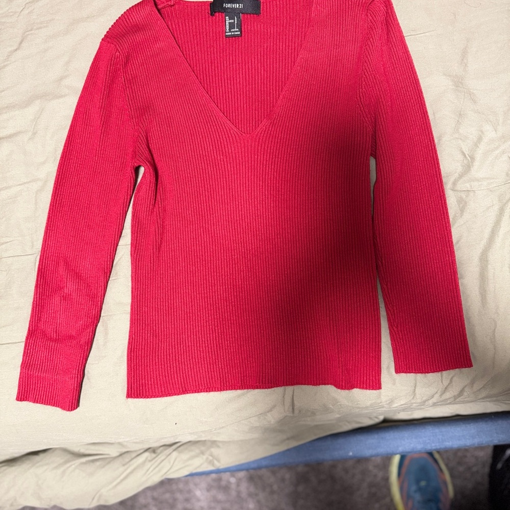 Forever 21 Women's Red V-Neck Sweater